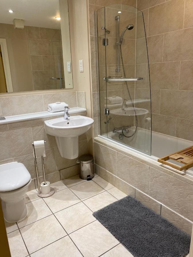 Stunning Marina Apartment Gosport Portsmouth Buitenkant foto