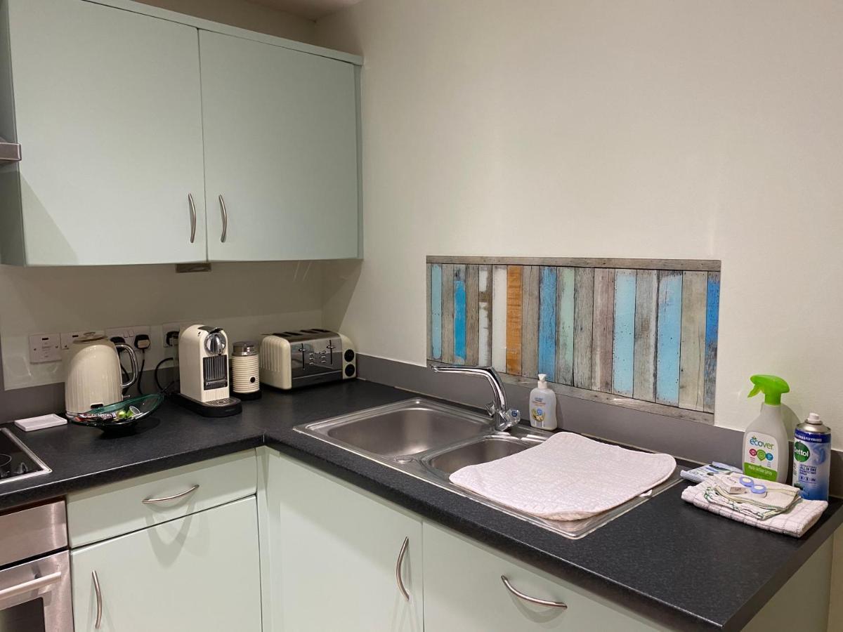 Stunning Marina Apartment Gosport Portsmouth Buitenkant foto