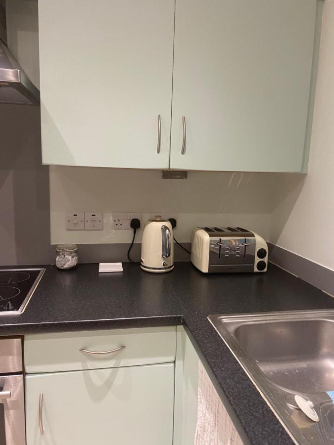 Stunning Marina Apartment Gosport Portsmouth Buitenkant foto