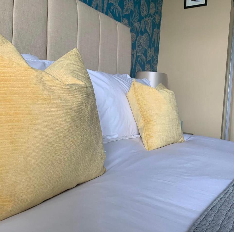Stunning Marina Apartment Gosport Portsmouth Buitenkant foto
