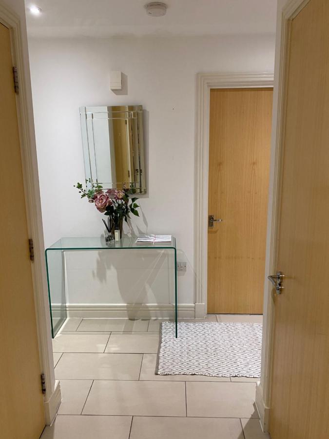 Stunning Marina Apartment Gosport Portsmouth Buitenkant foto