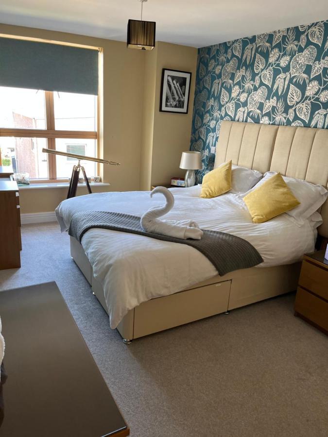 Stunning Marina Apartment Gosport Portsmouth Buitenkant foto