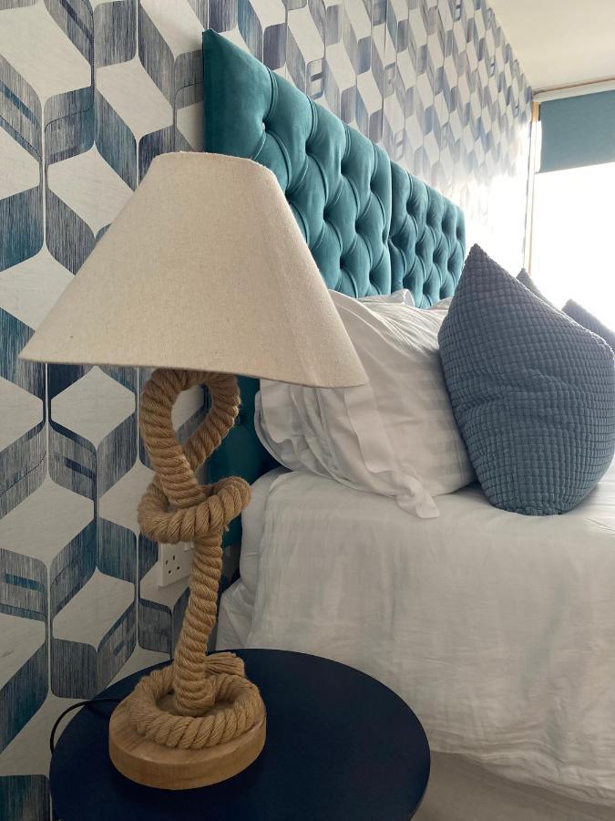 Stunning Marina Apartment Gosport Portsmouth Buitenkant foto