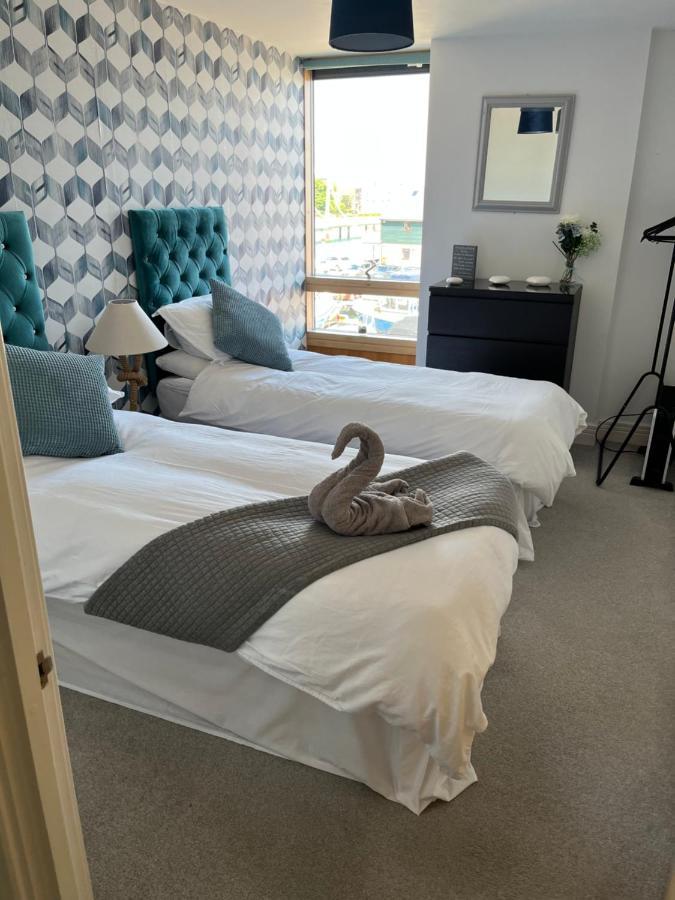 Stunning Marina Apartment Gosport Portsmouth Buitenkant foto
